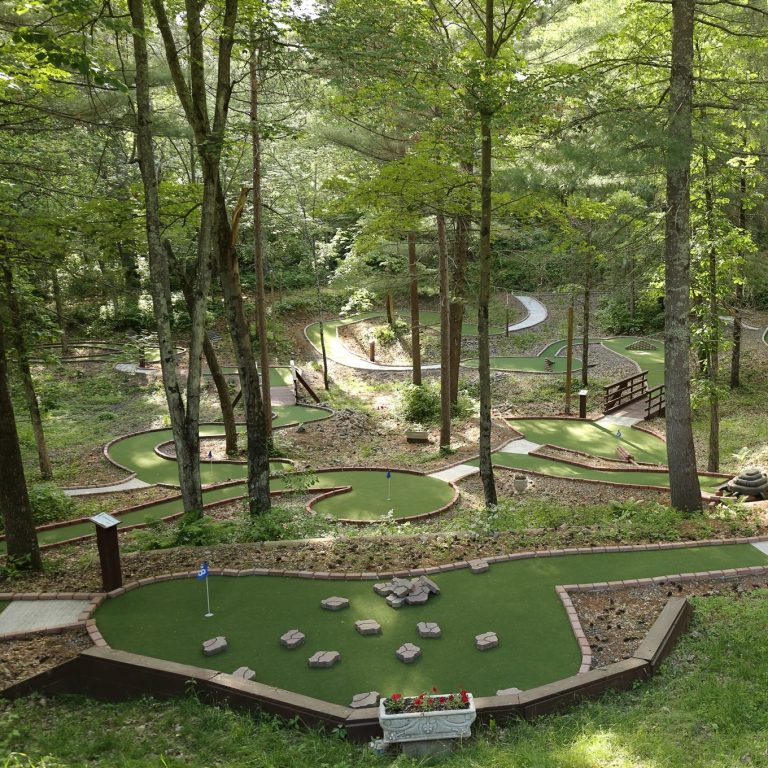 Marvelous Mike's Mini Golf